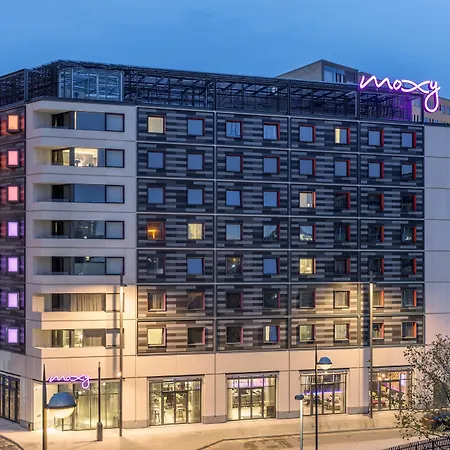 Moxy London Stratford-2